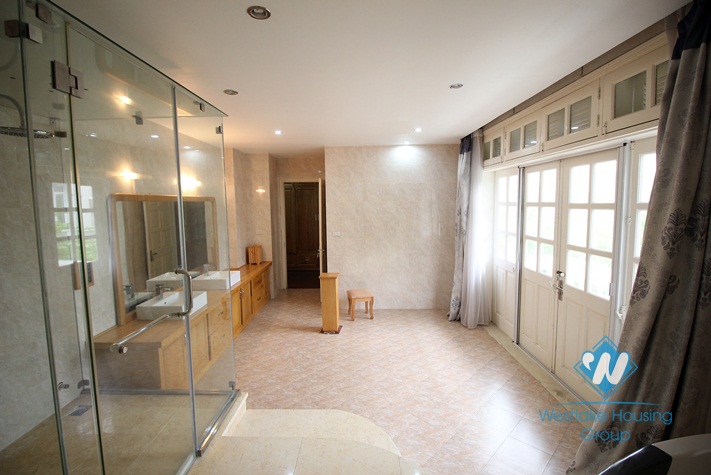 A big villa for rent in T Ciputra International Ha Noi City
